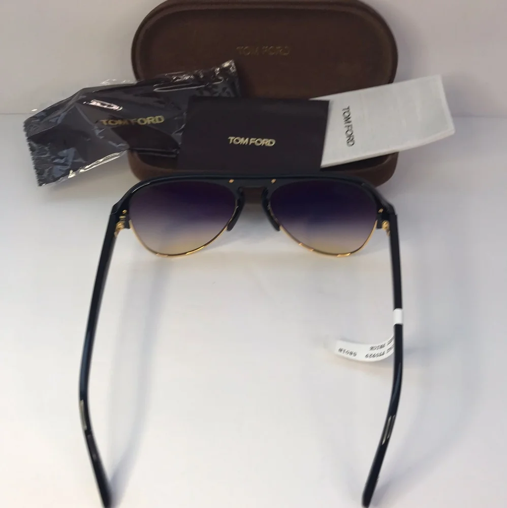 New - TOM FORD MARSHALL FT0929 01B Sunglasses Black Gold Frame Gray Gradient L…